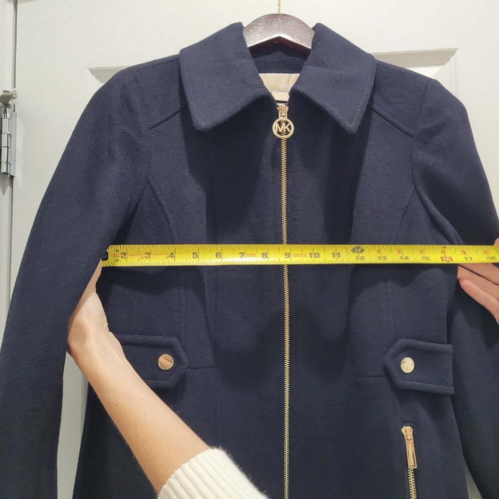 Like New Michael Kors Wool Coat. Zip-Front Closure. Two Pockets. Midnight. XS. - Picture 11 of 16